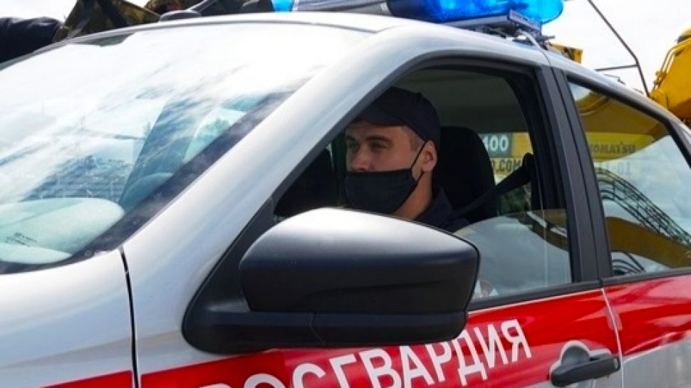 В Архангельске росгвардейцы совместно с полицейскими задержали рецидивиста, подозреваемого 